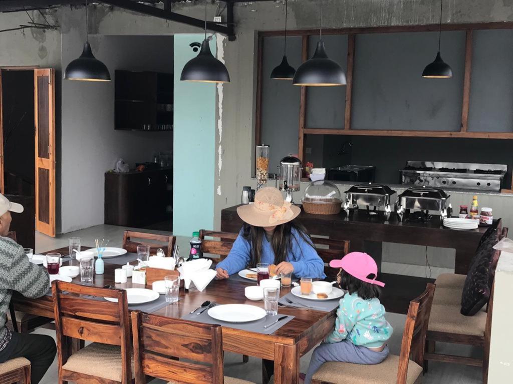 Maple House Ladakh Hotel Leh Ngoại thất bức ảnh