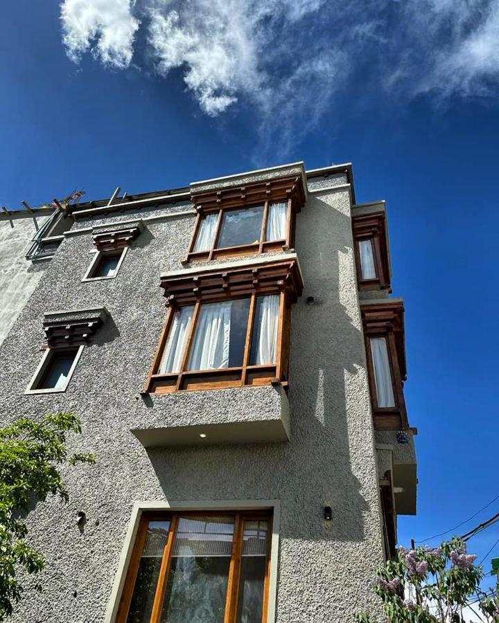 Maple House Ladakh Hotel Leh Ngoại thất bức ảnh