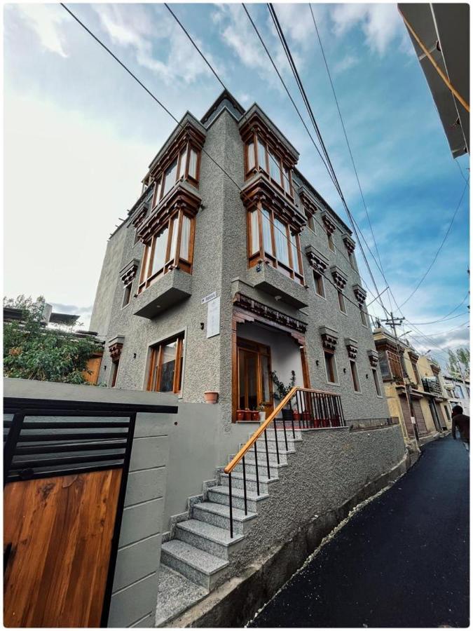 Maple House Ladakh Hotel Leh Ngoại thất bức ảnh